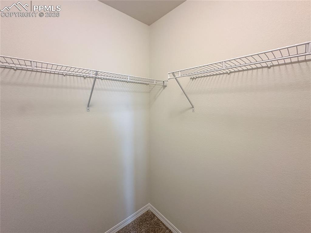 Image 24 of 30: Closet