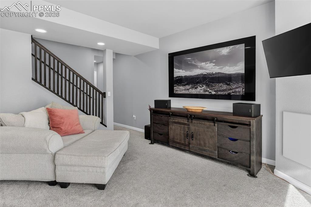 Image 30 of 40: Family Room