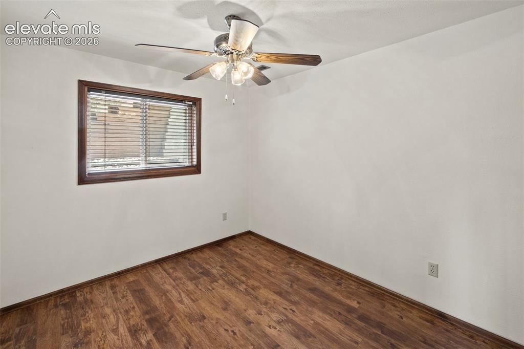 Image 19 of 30: Lower Level bedroom