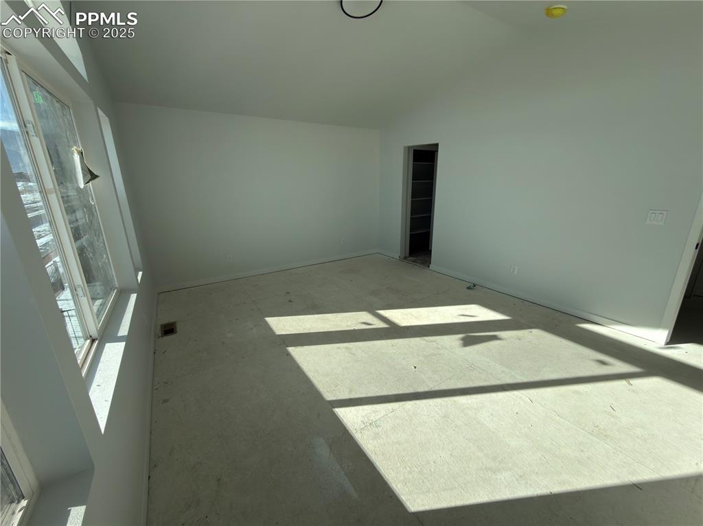 Image 7 of 10: Other