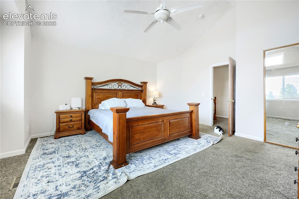 Image 16 of 33: Bedroom