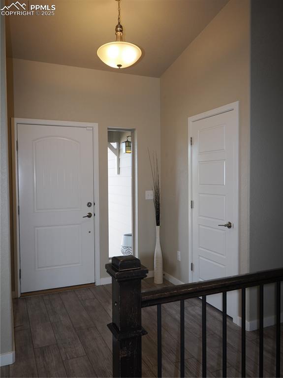 Image 14 of 39: Entry