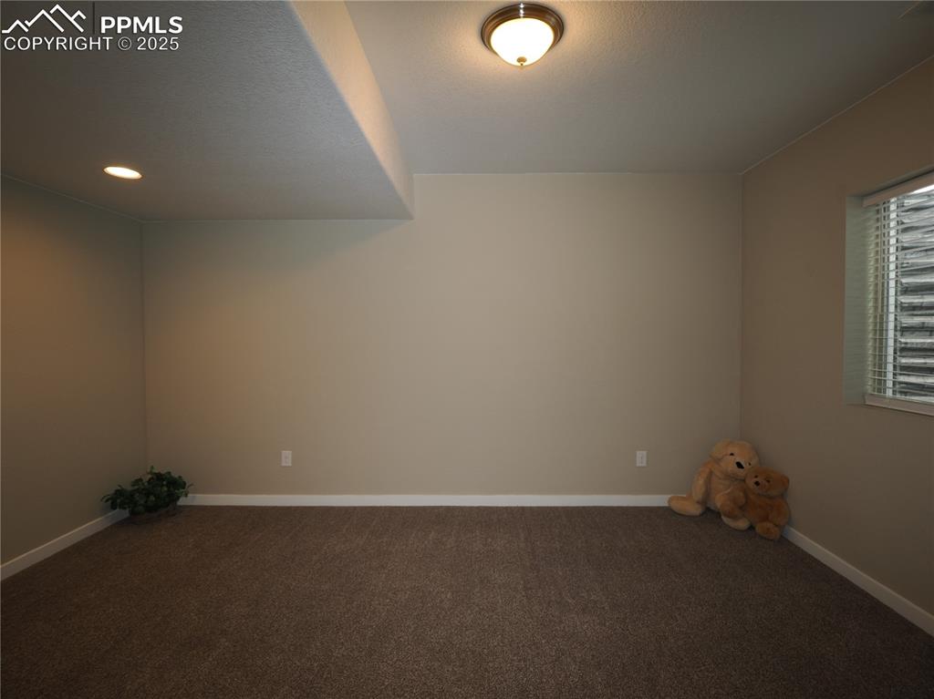 Image 33 of 39: Bonus Room