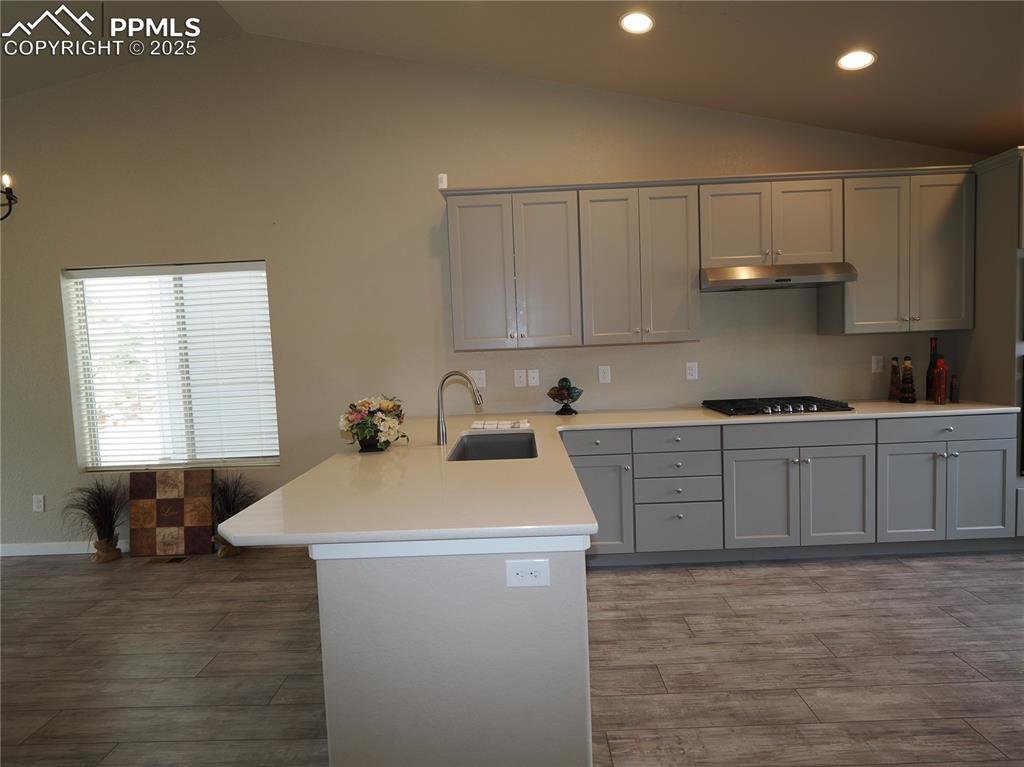 Image 5 of 39: Kitchen