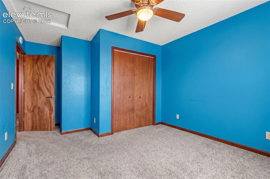 Image 13 of 32: Bedroom