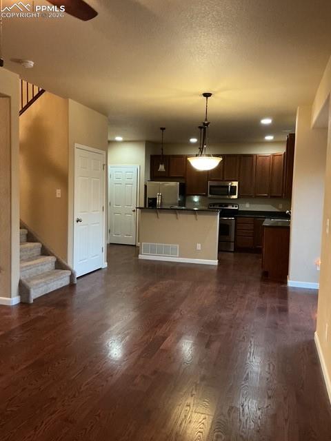 Image 11 of 31: Kitchen / dinning