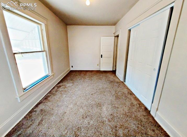 Image 25 of 38: Bedroom