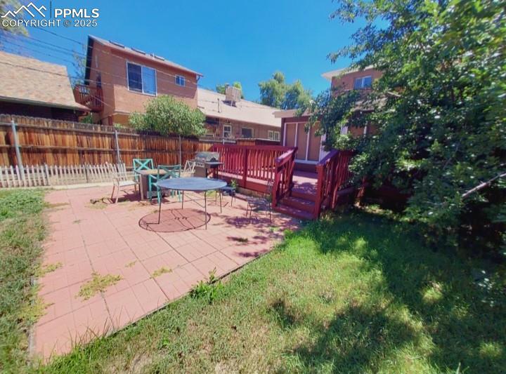 Image 34 of 38: Patio