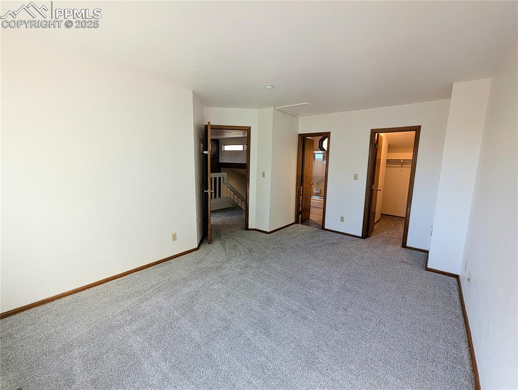 Image 10 of 28: Bedroom