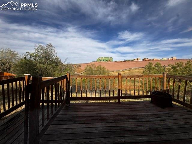 Image 14 of 14: Deck