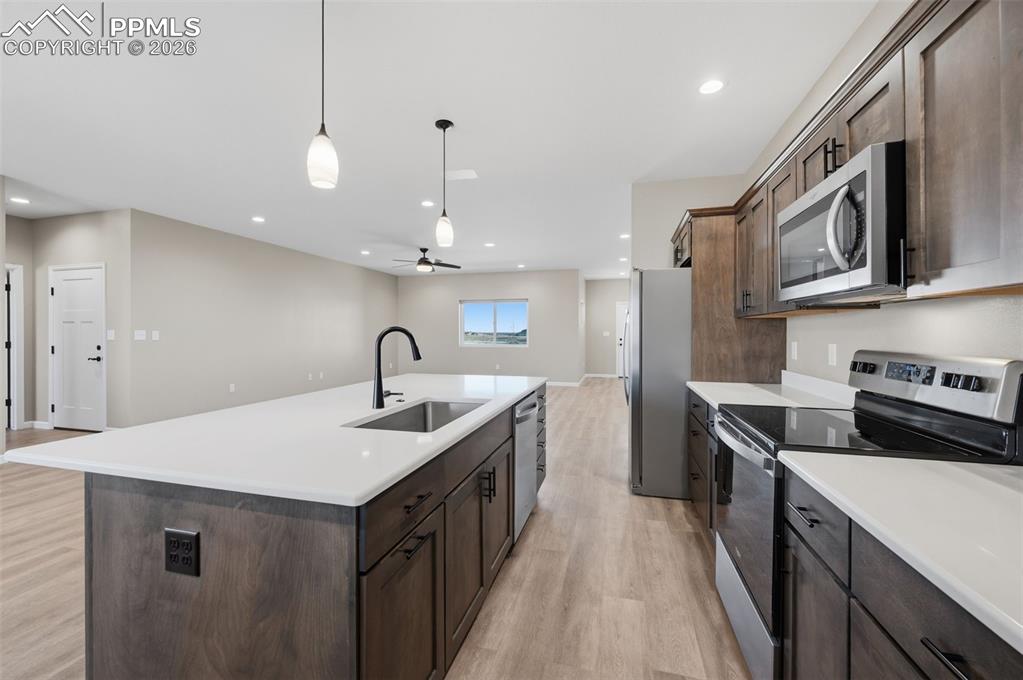 Image 11 of 35: Kitchen