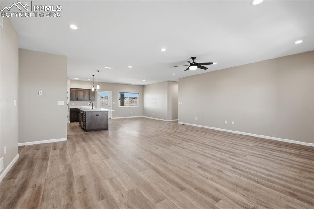 Image 5 of 35: Living Room