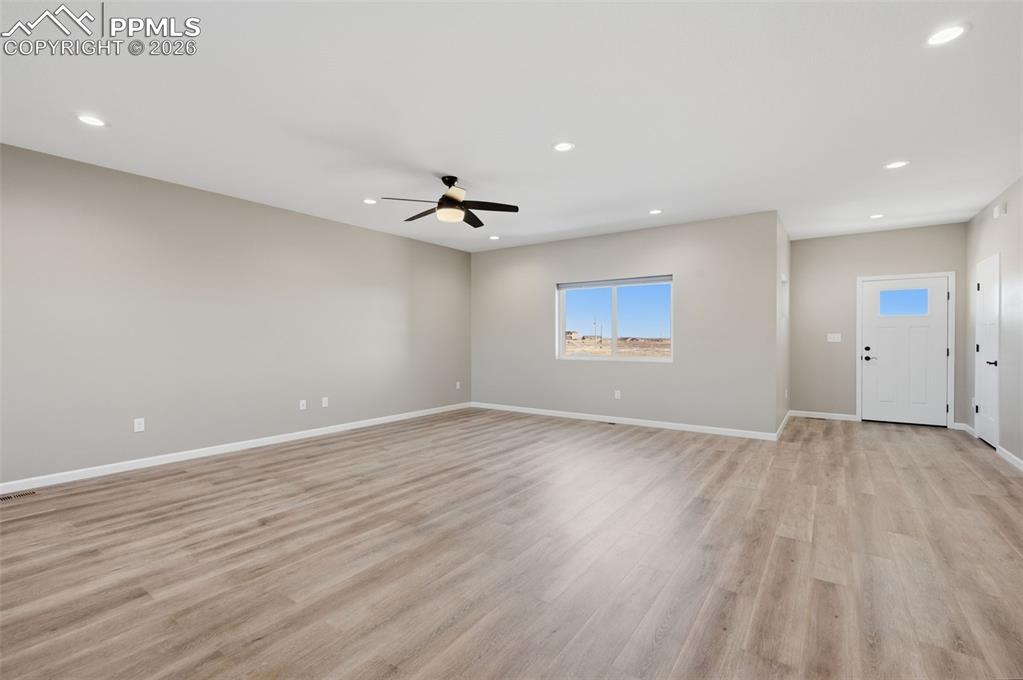 Image 6 of 35: Living Room