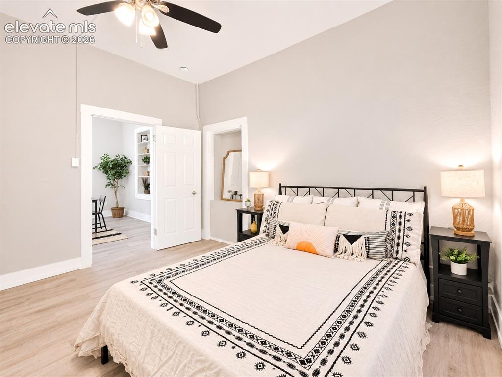 Image 18 of 42: Bedroom