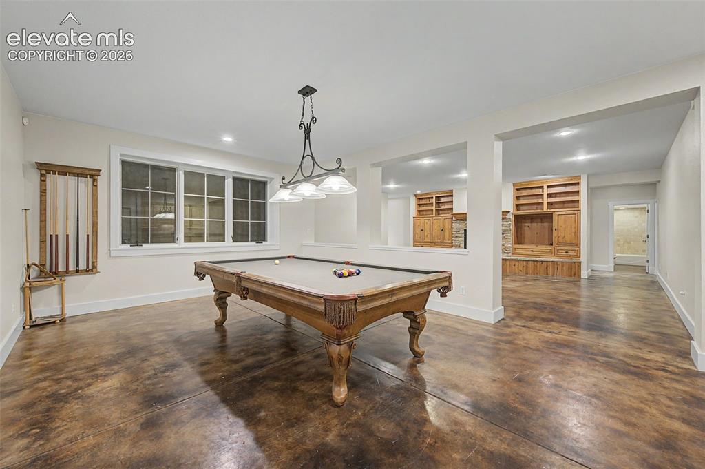 Image 31 of 40: Game Room