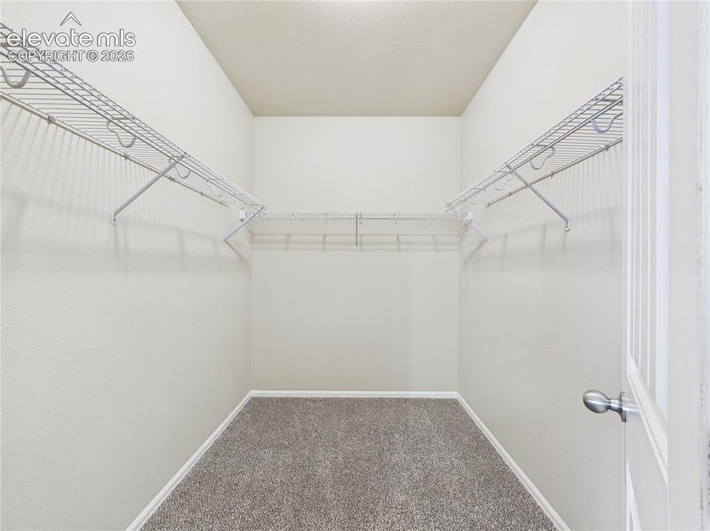 Image 16 of 31: Closet