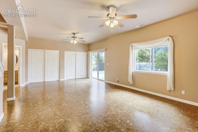 Image 18 of 48: Family Room