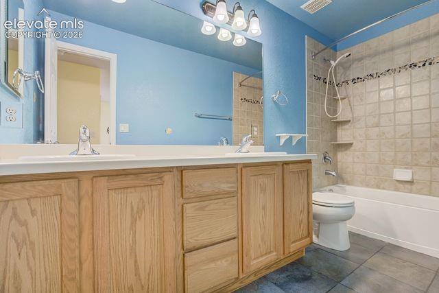 Image 7 of 48: Upper Level Full Bath