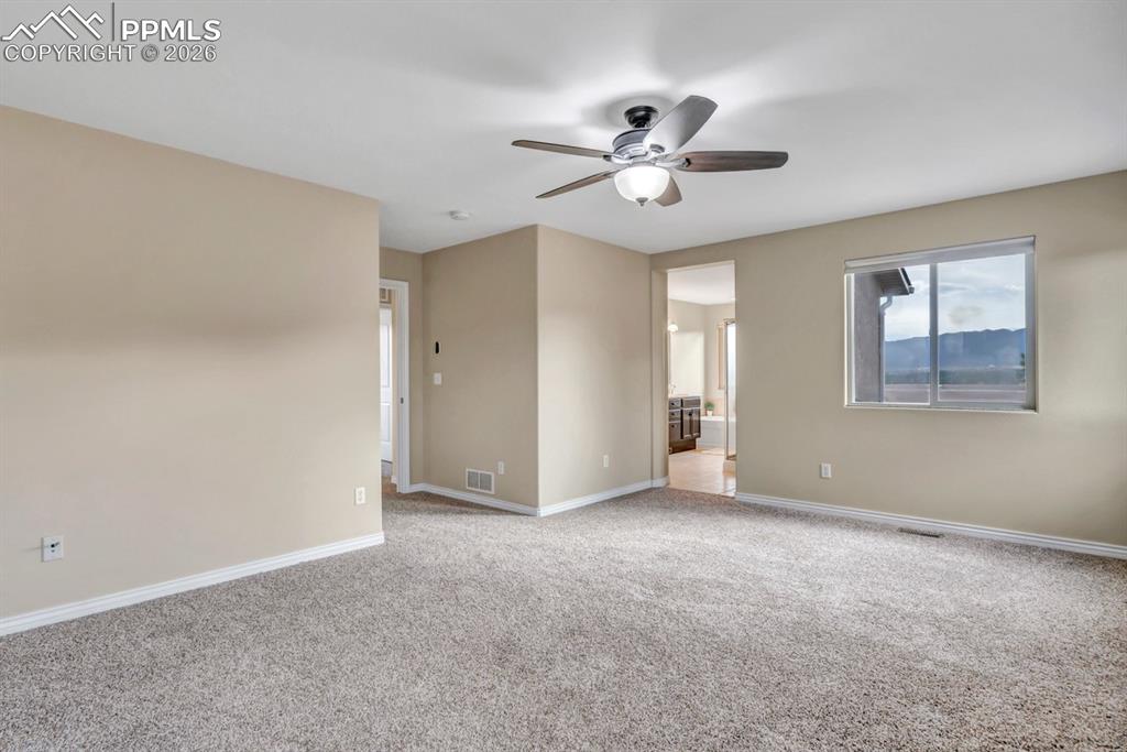 Image 17 of 41: Spacious!