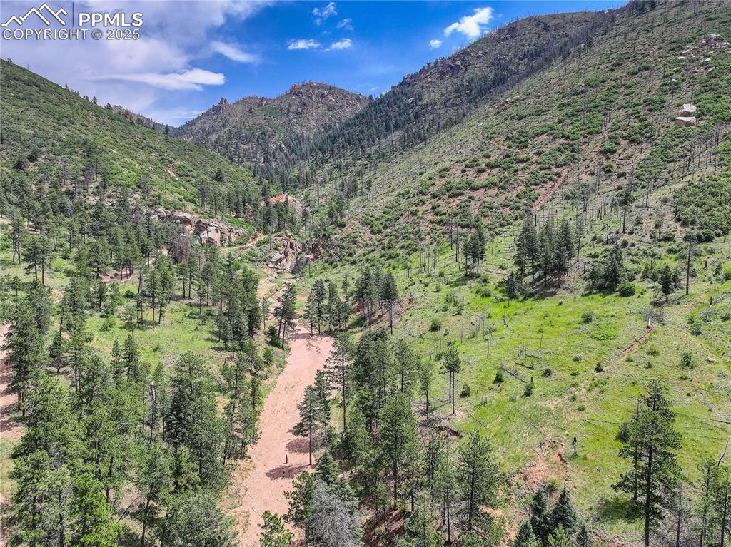 Image 5 of 41: Numerous potential homesites