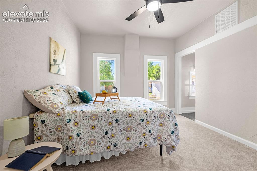 Image 15 of 22: Bedroom