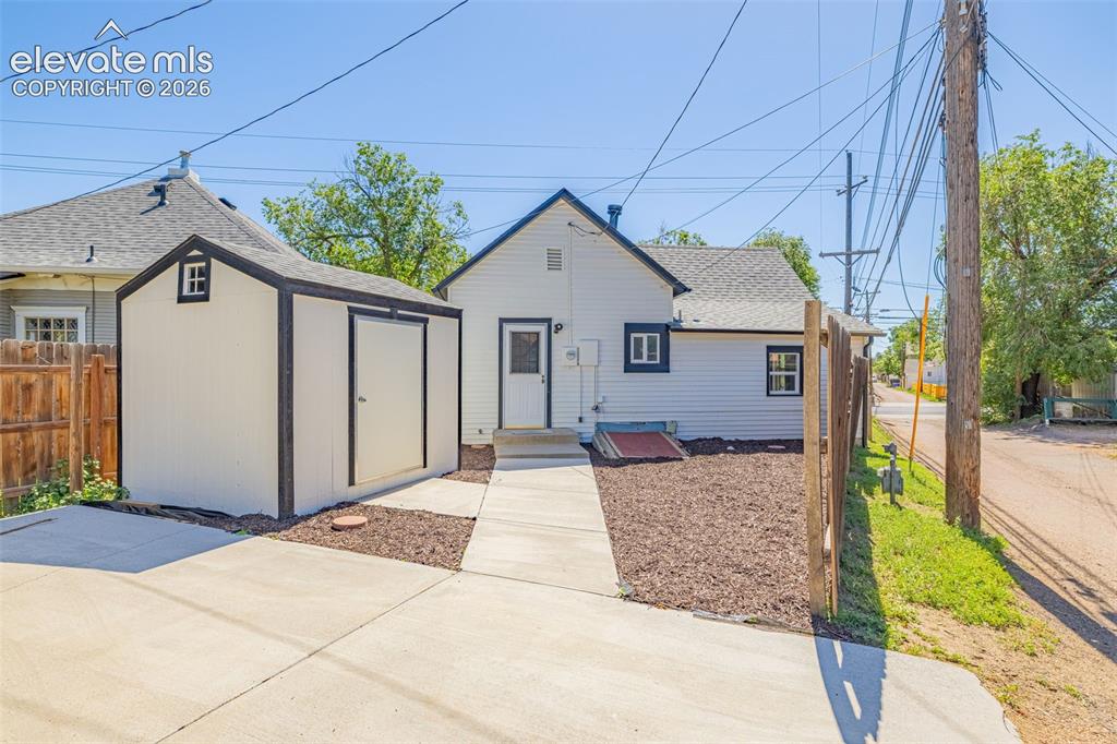 Image 21 of 22: Alley drive way access