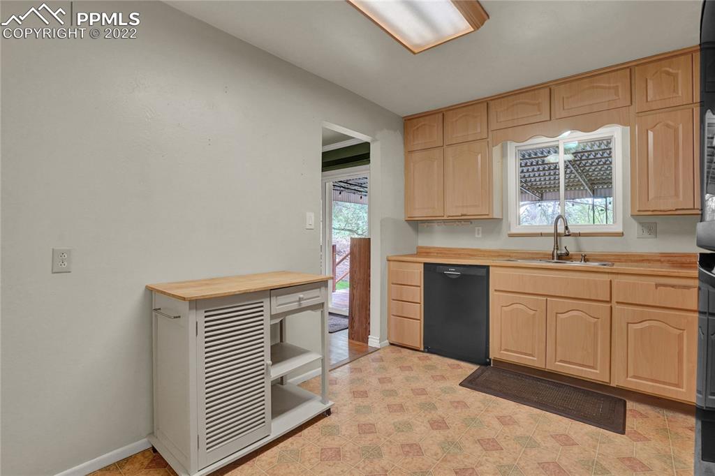 Listing 1522706, Image 10 of 36