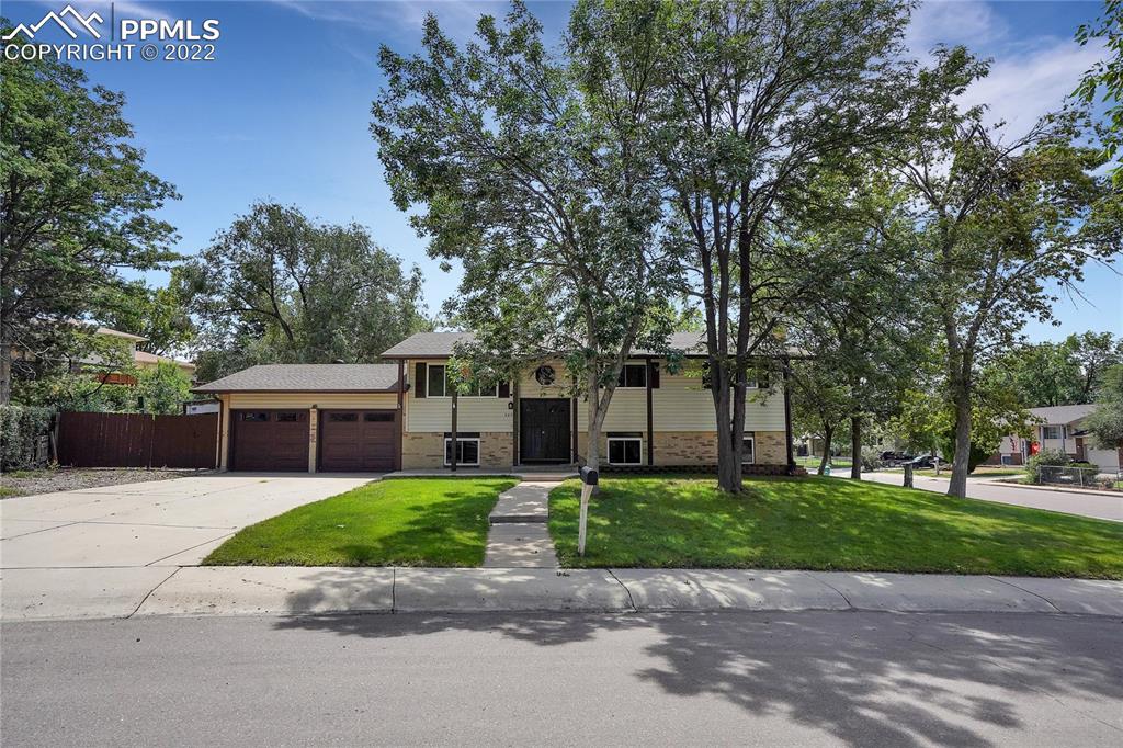Listing 1522706, Image 2 of 36