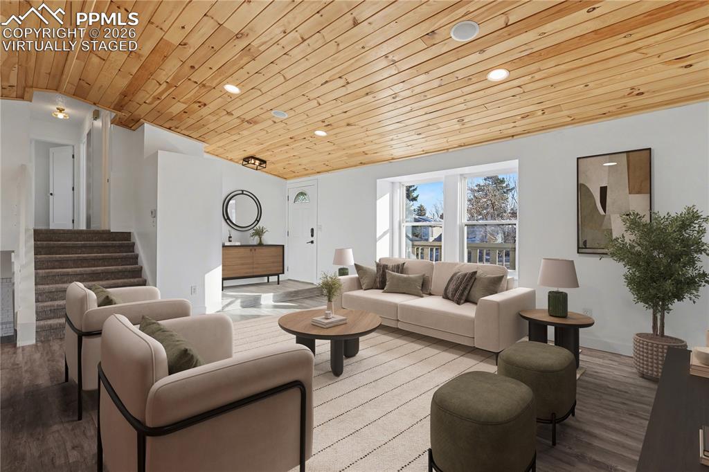 Image 4 of 31: Virtually Staged