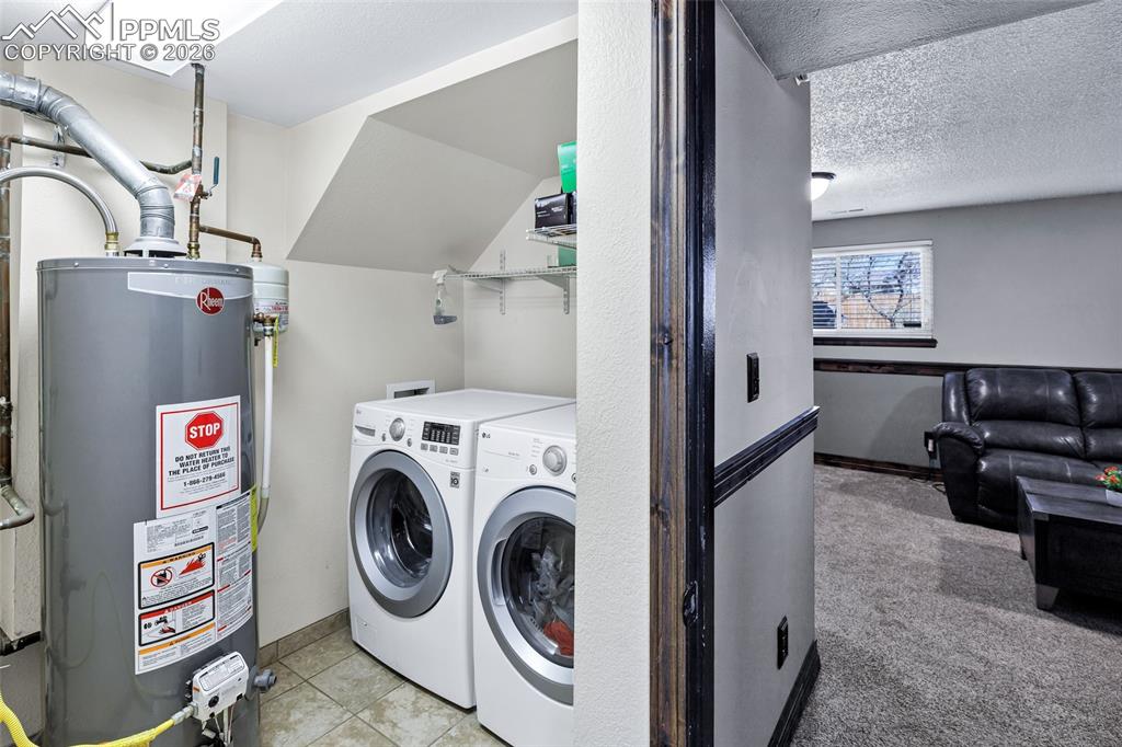 Image 14 of 36: Laundry