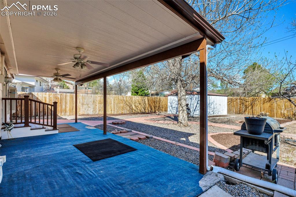 Image 27 of 36: Patio