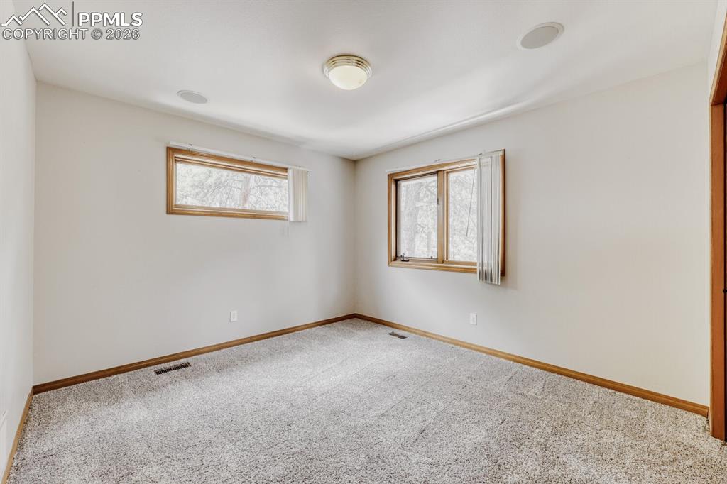 Image 19 of 31: Virtually Staged