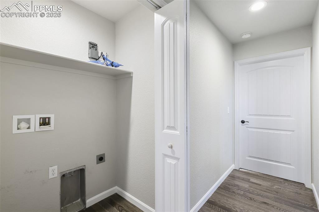 Image 20 of 49: Laundry