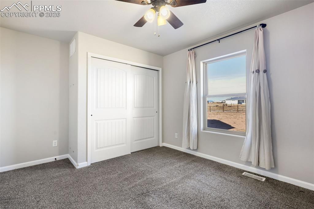 Image 21 of 49: Bedroom