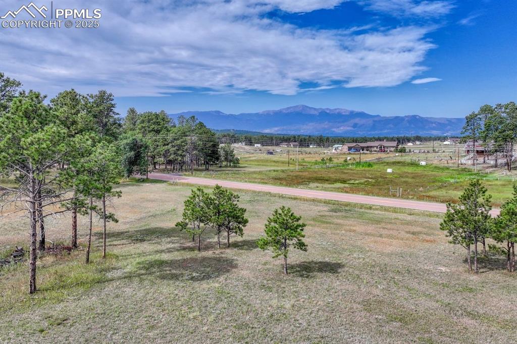 Image 19 of 48: View