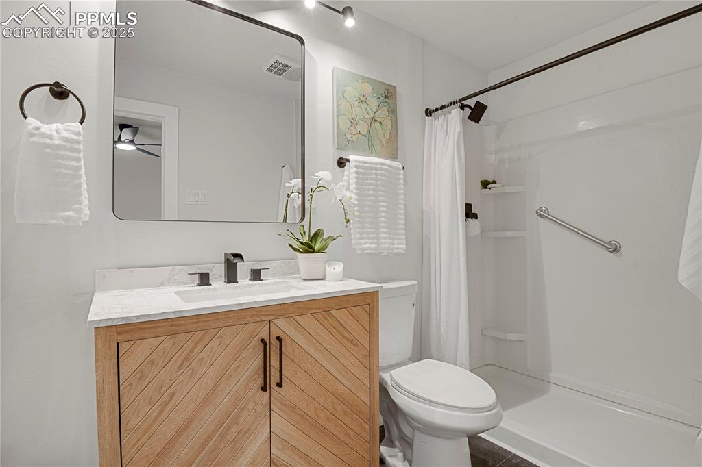 Image 14 of 24: Primary bathroom, beautifully renovated!