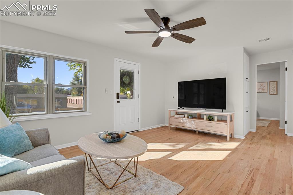 Image 8 of 24: Living Room