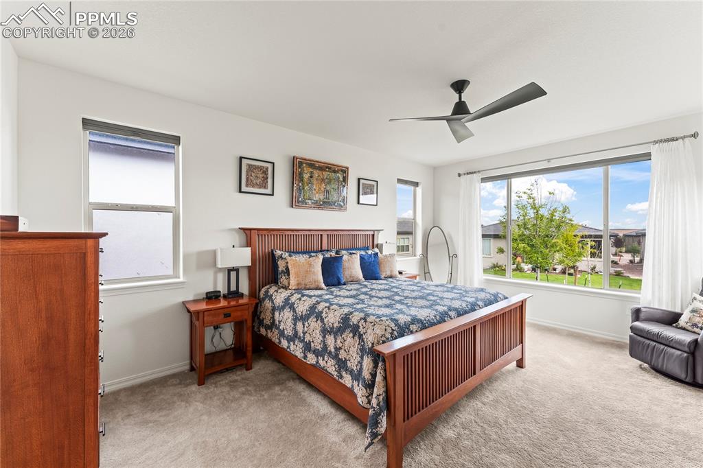 Image 24 of 46: Bedroom