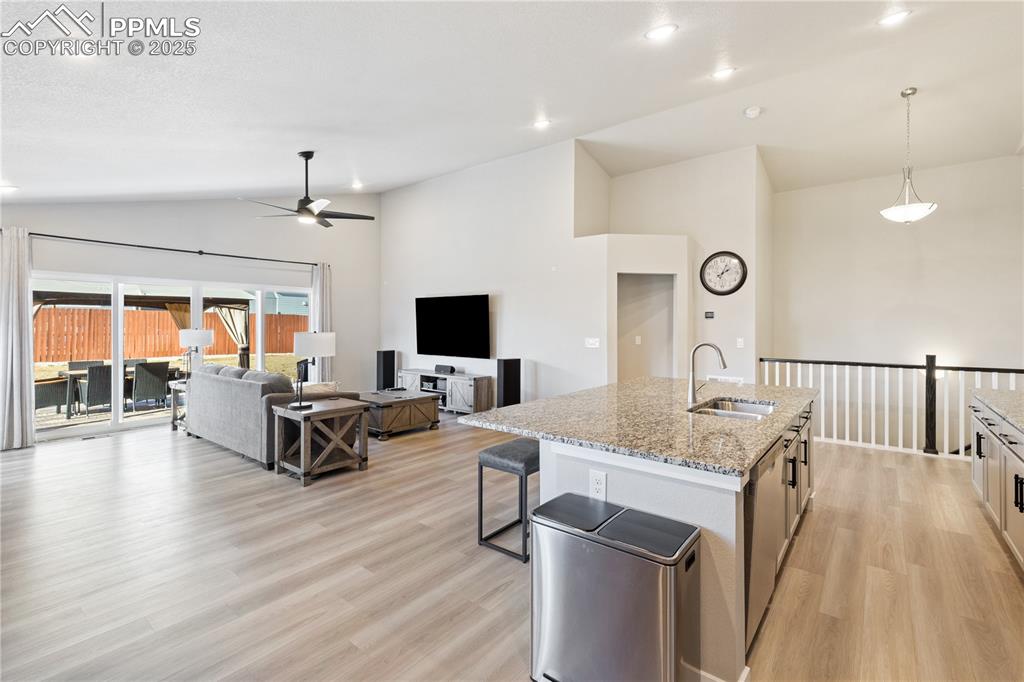 Image 2 of 46: Kitchen