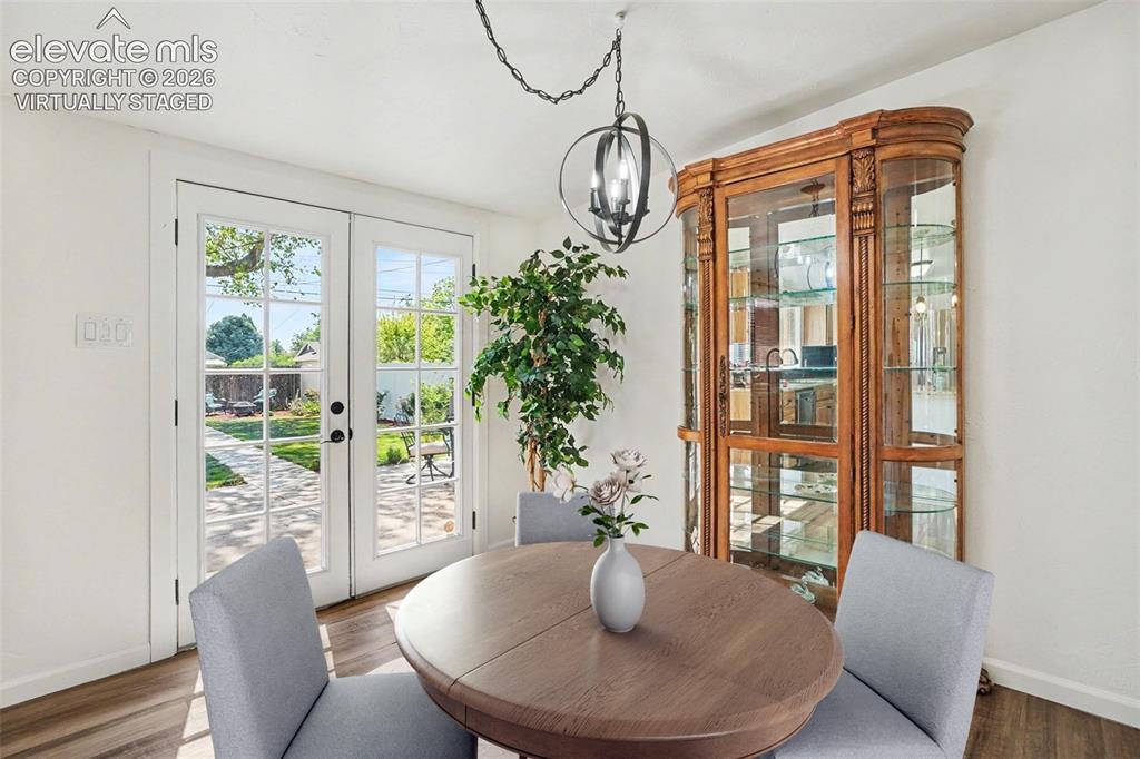 Image 9 of 27: Living Room