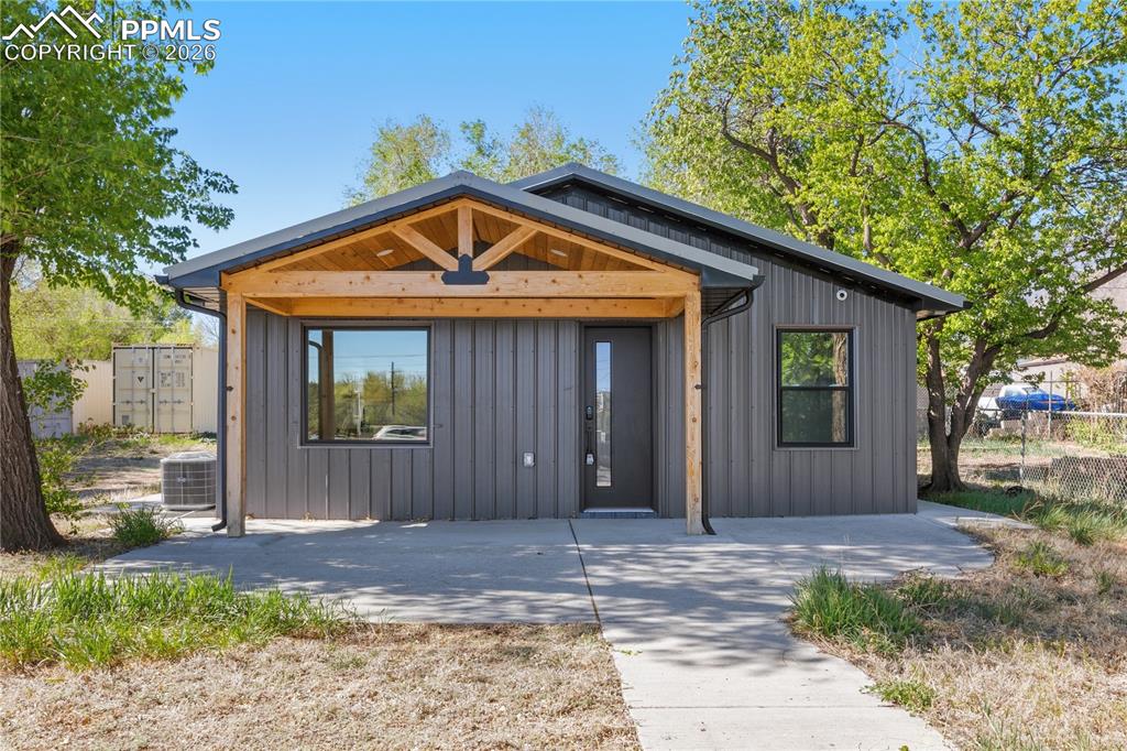 Image 1 of 19: Front of Structure