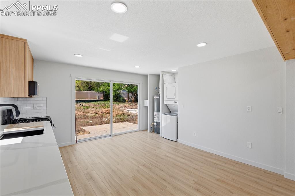 Image 12 of 19: Kitchen