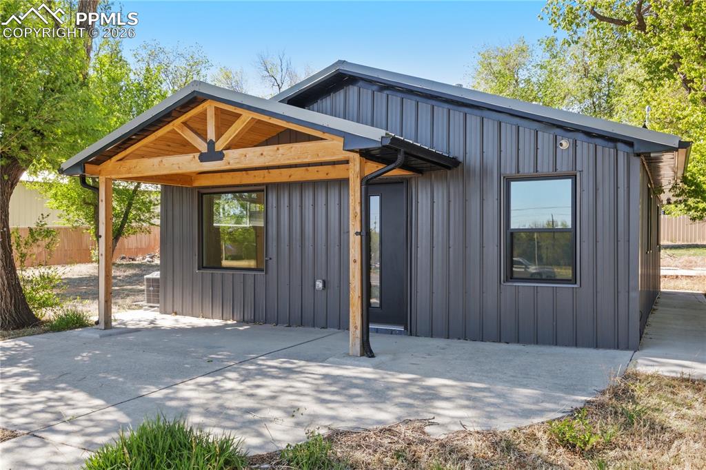 Image 2 of 19: Front of Structure