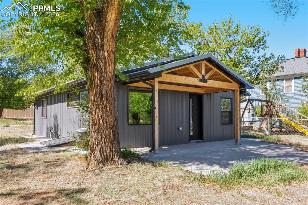 Image 3 of 19: Out Buildings