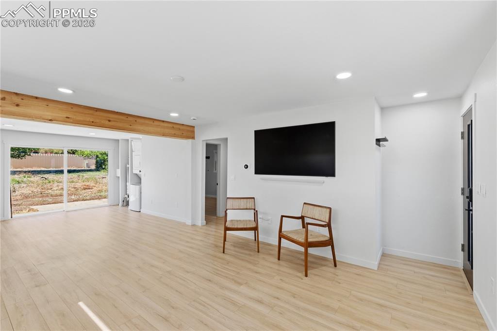 Image 8 of 19: Sitting Room