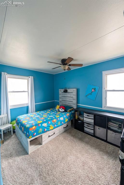 Image 10 of 14: Bedroom