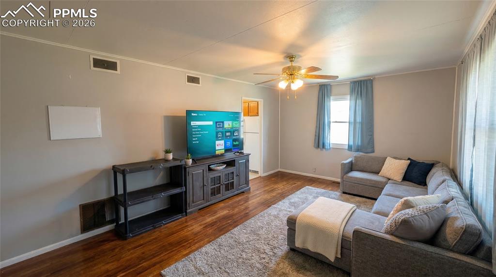 Image 3 of 14: Living Room