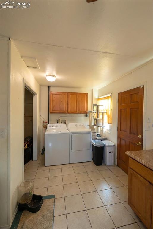 Image 8 of 14: Laundry