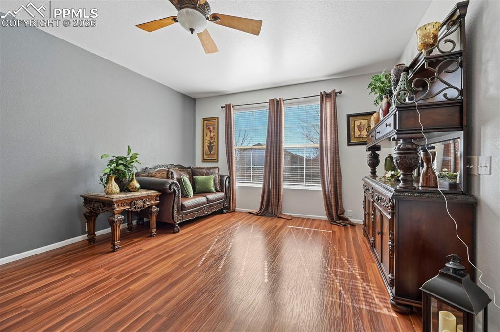 Image 10 of 27: Living Room