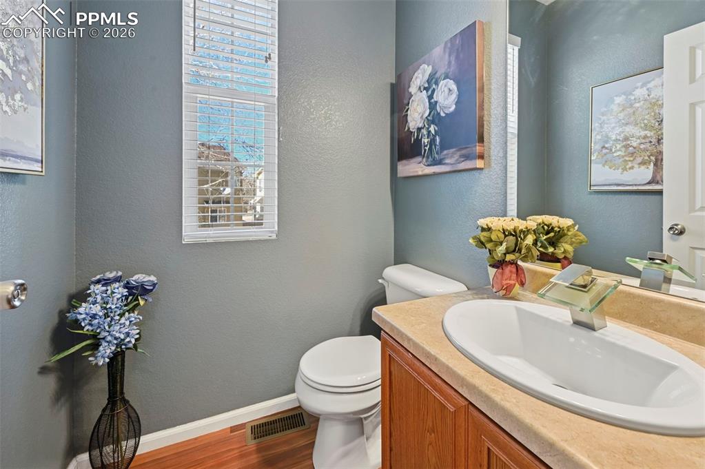 Image 8 of 27: Main level 1/2 Bath